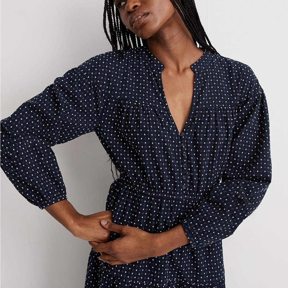 Madewell Dobby V-Neck Tiered Midi Dress